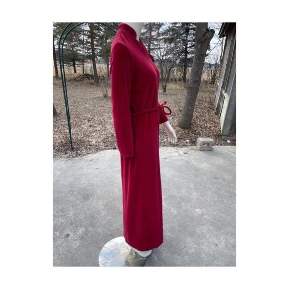 Vintage | 70s DIamond Tea Velvet Robe Burgundy Half-Zip Dressing Gown By Diane D - Picture 7 of 16